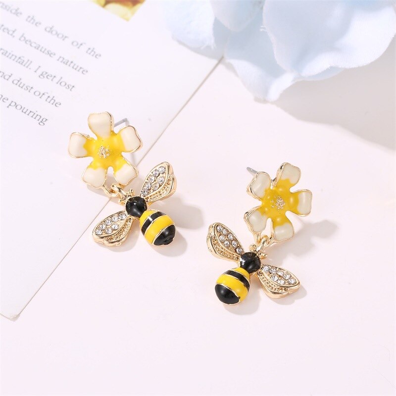 Flower x Bee Earrings